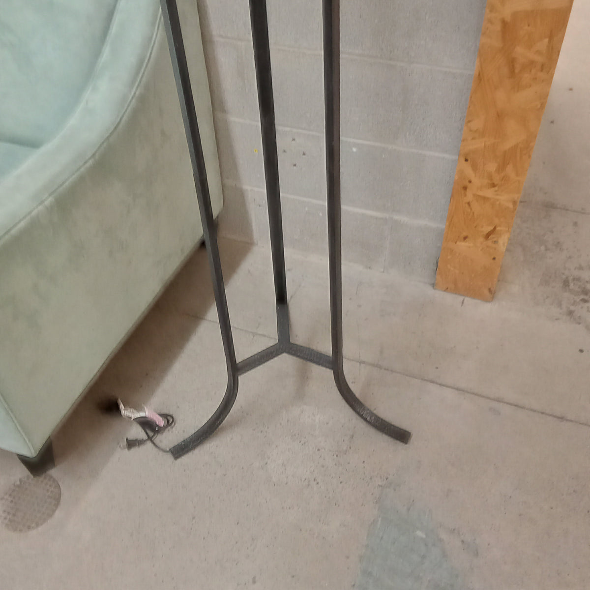 22"W Floor Lamp