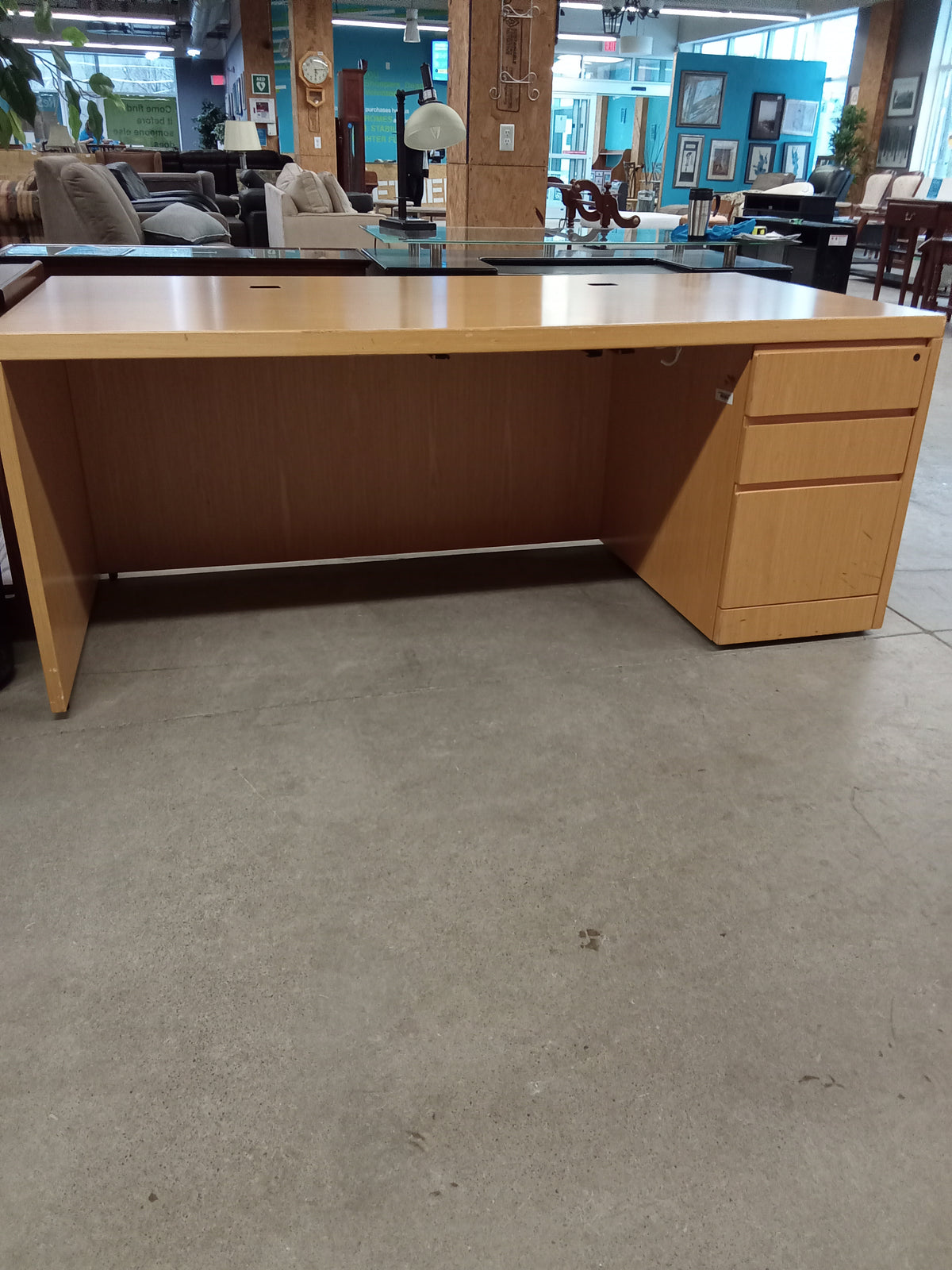 72"W Single Pedestal Desk