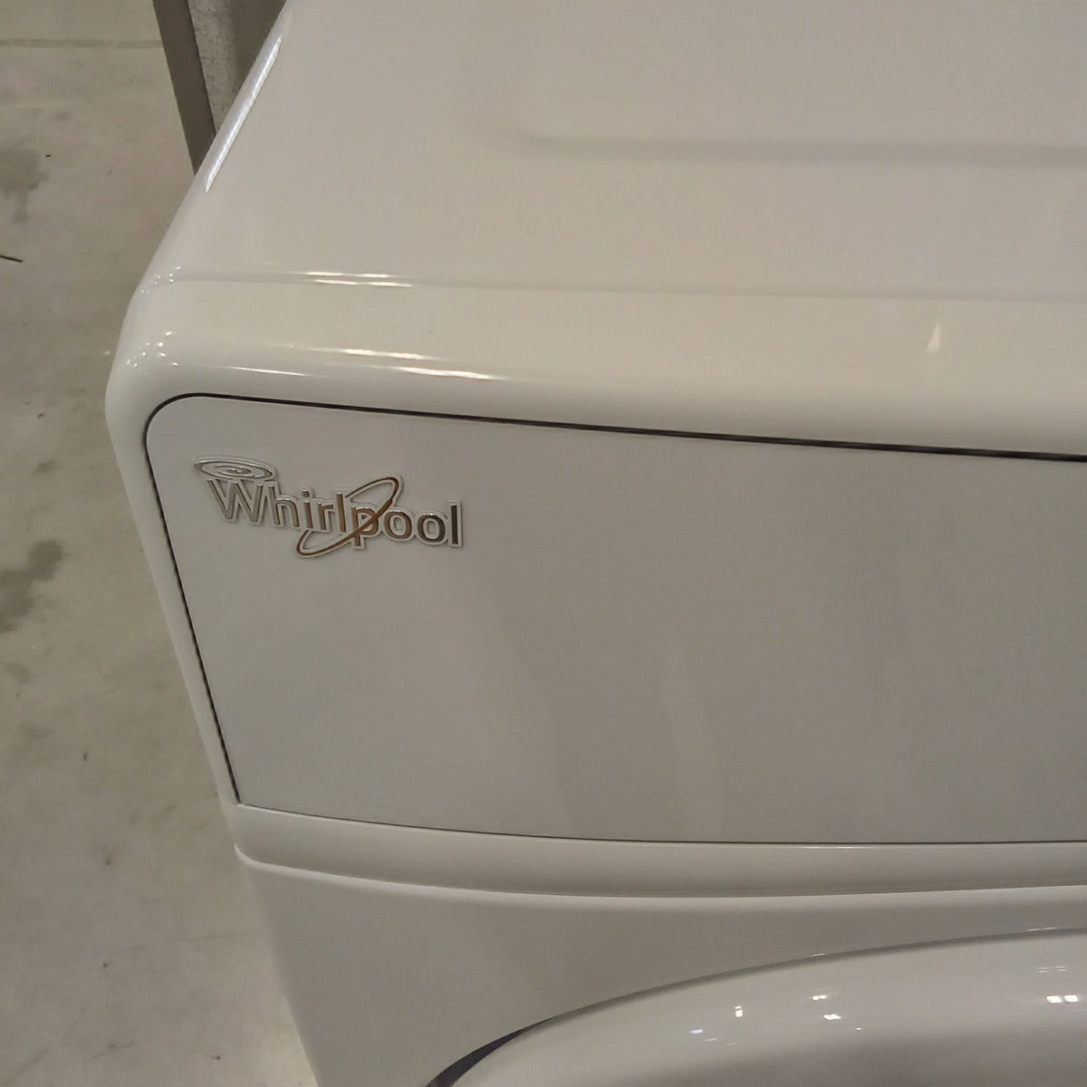 27"W Front Load Dryer in White - Whirlpool