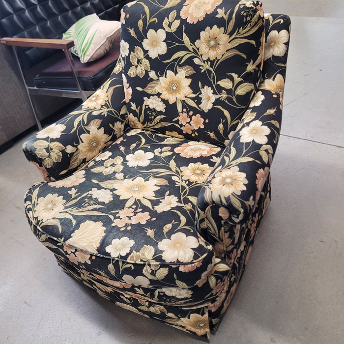 33"W Floral Fabric Arm Chair