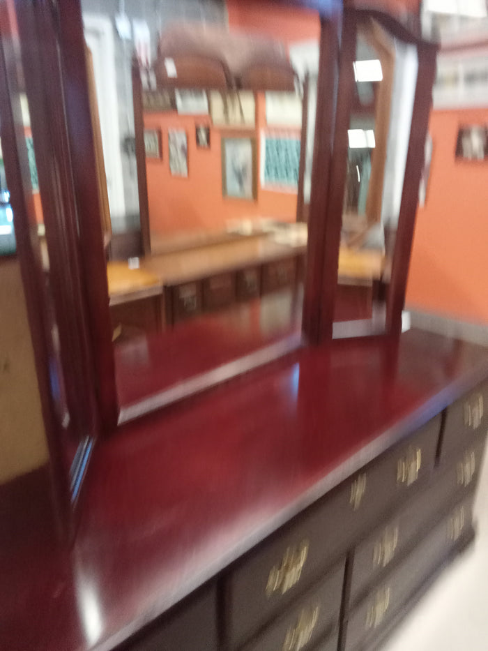 64"W 7-Drawer dresser + Mirror