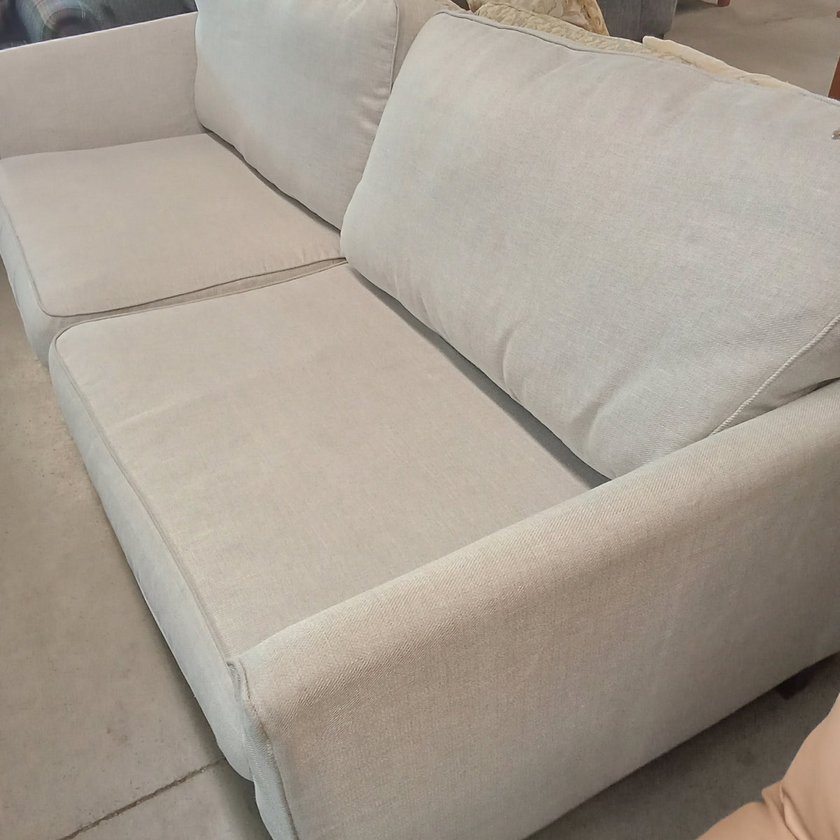 81"W Large Love Seat in Gray Fabric