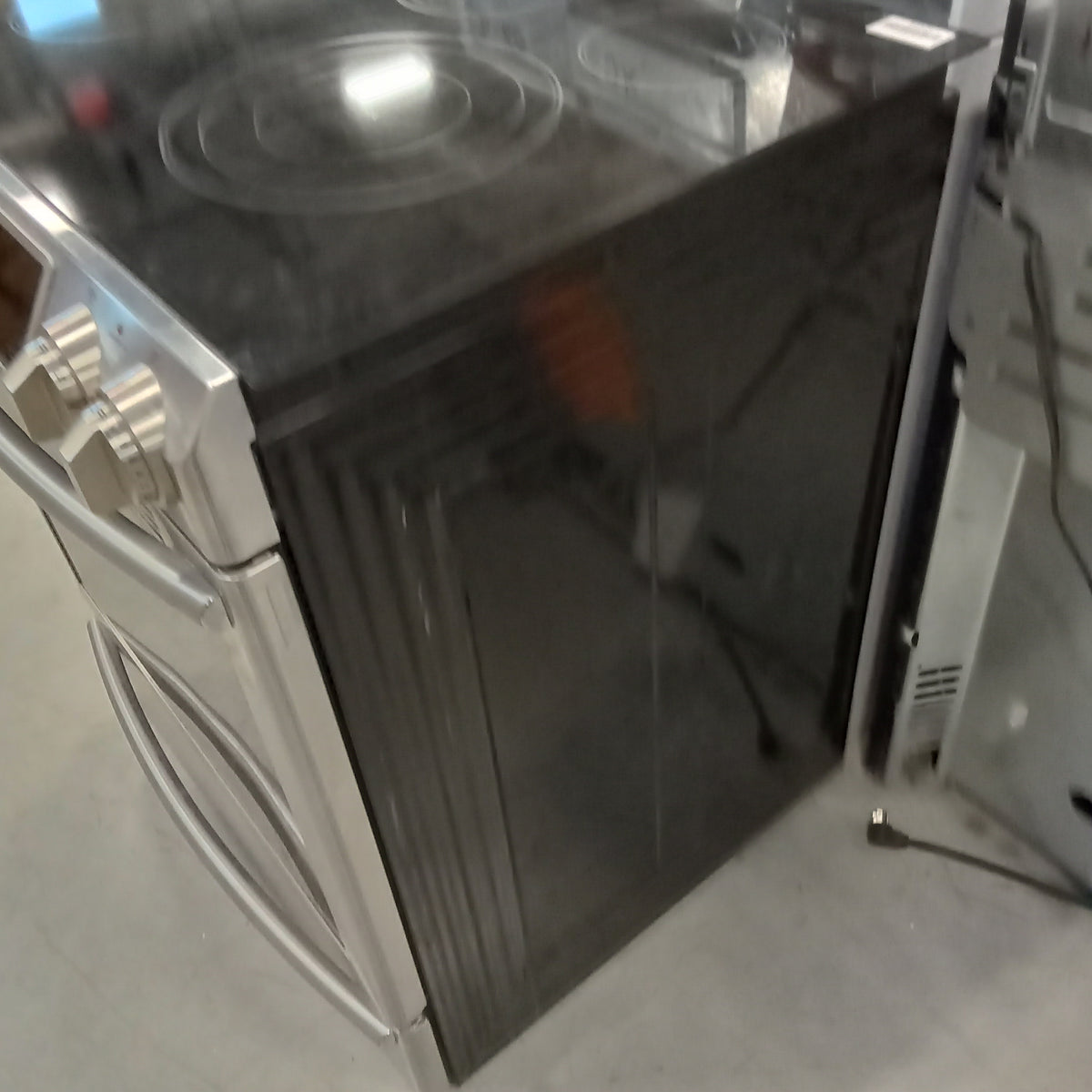 31"W 5-Burner Flat Top Electric Stove