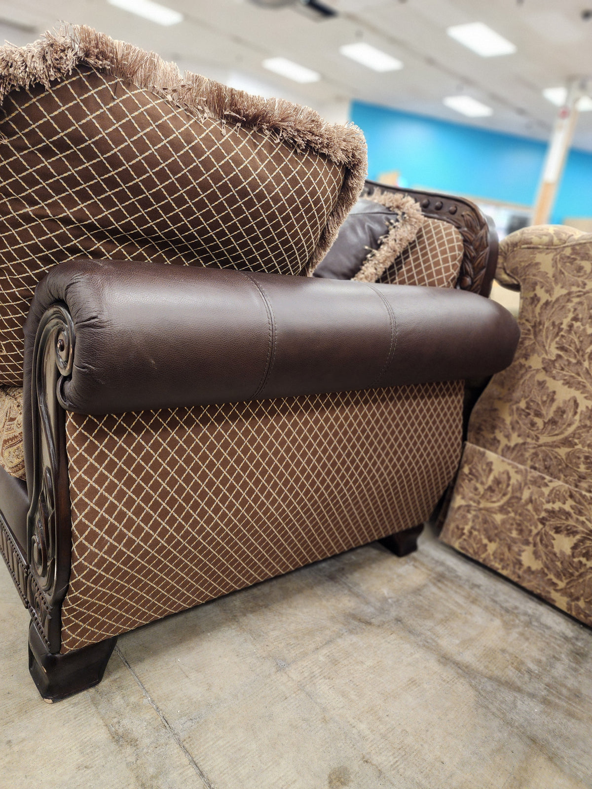 Traditional Style Dark Brown Sofa