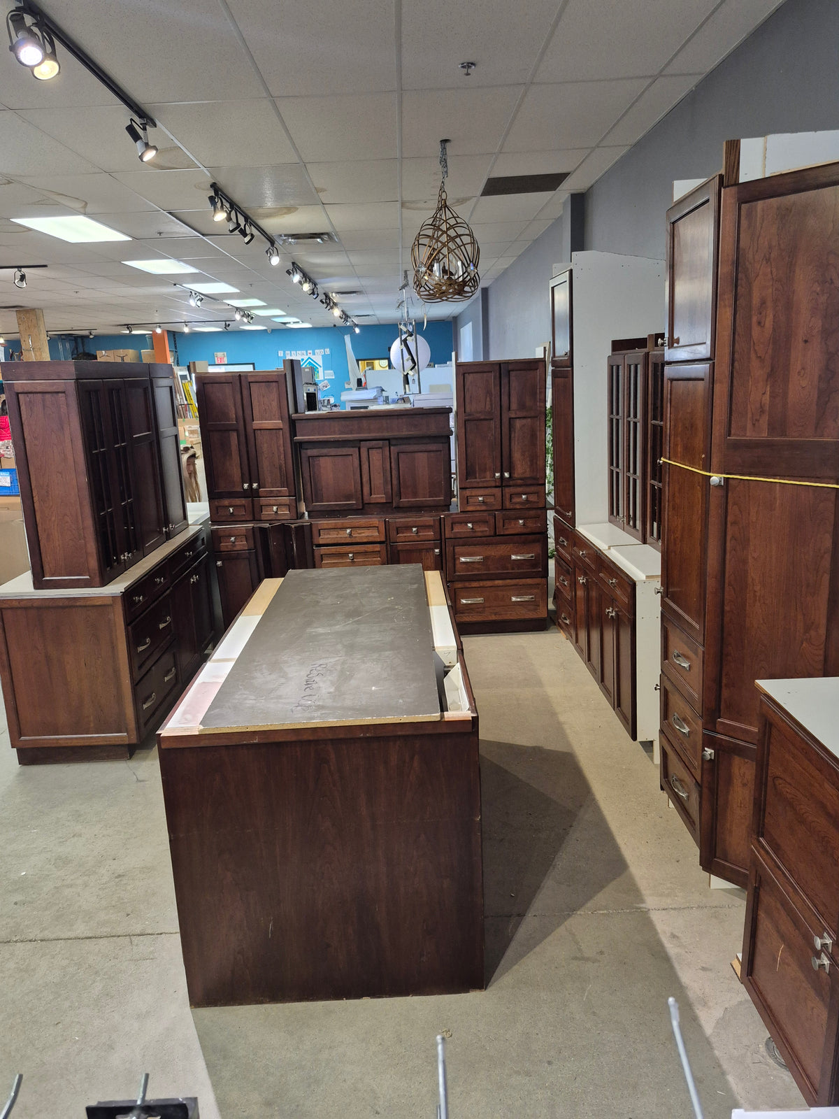 Solid Wood Custom Kitchen with Island