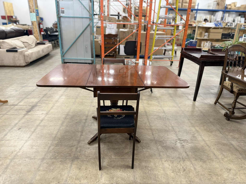 Mahogany Drop Leaf Dining table