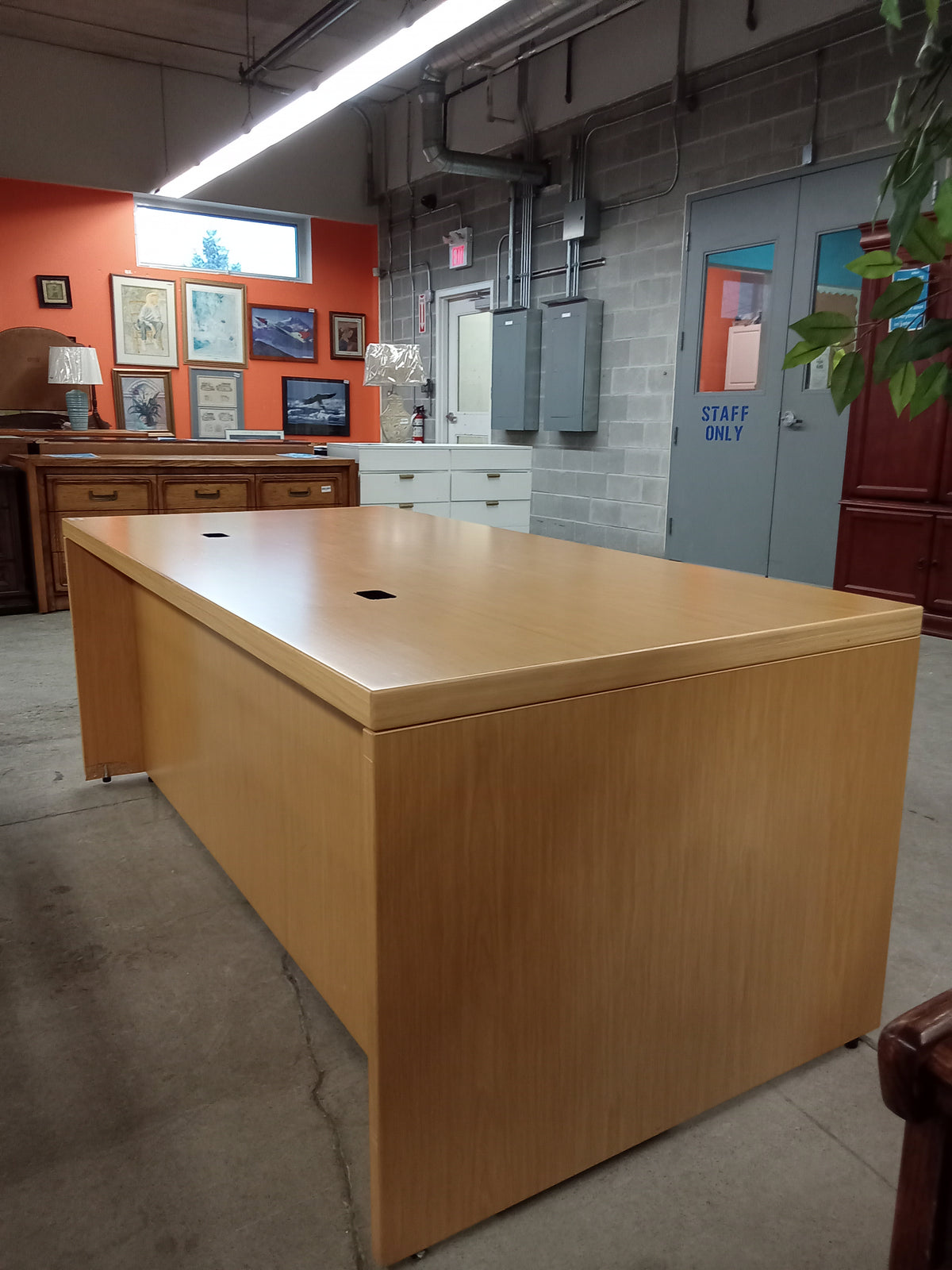 72"W Single Pedestal Desk