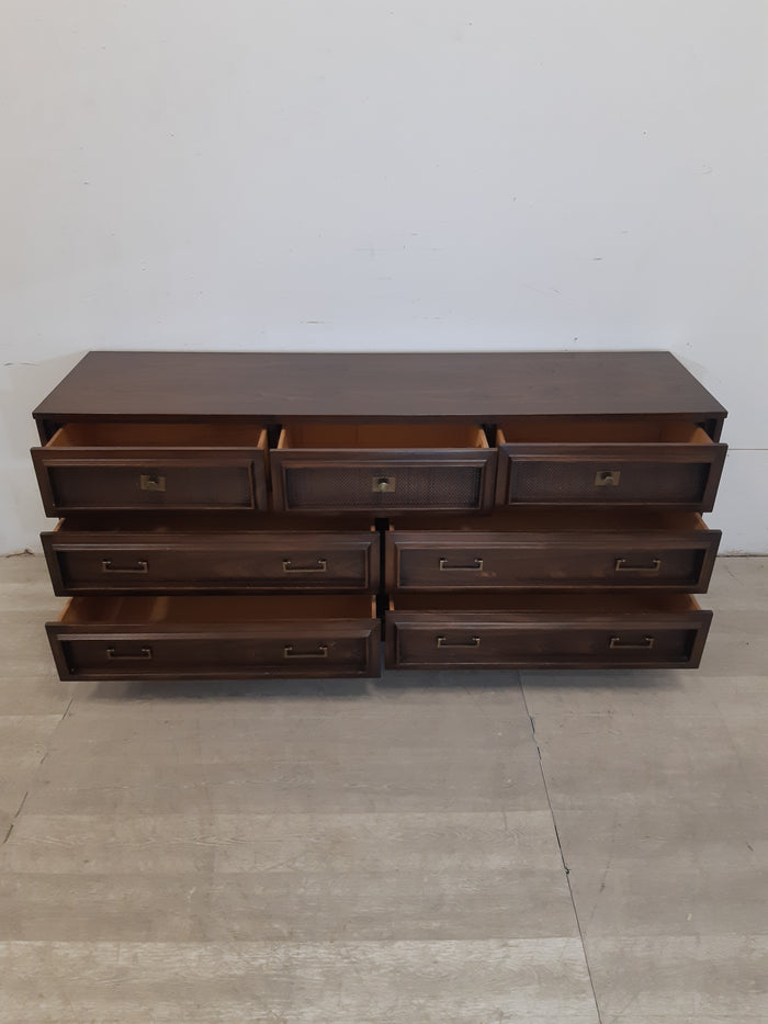 7 Drawer Solid Wood Dresser And Mirror