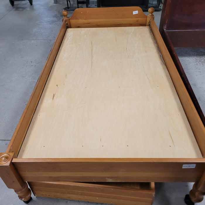 42"W Solid Wood Twin Trundle Bed Frame