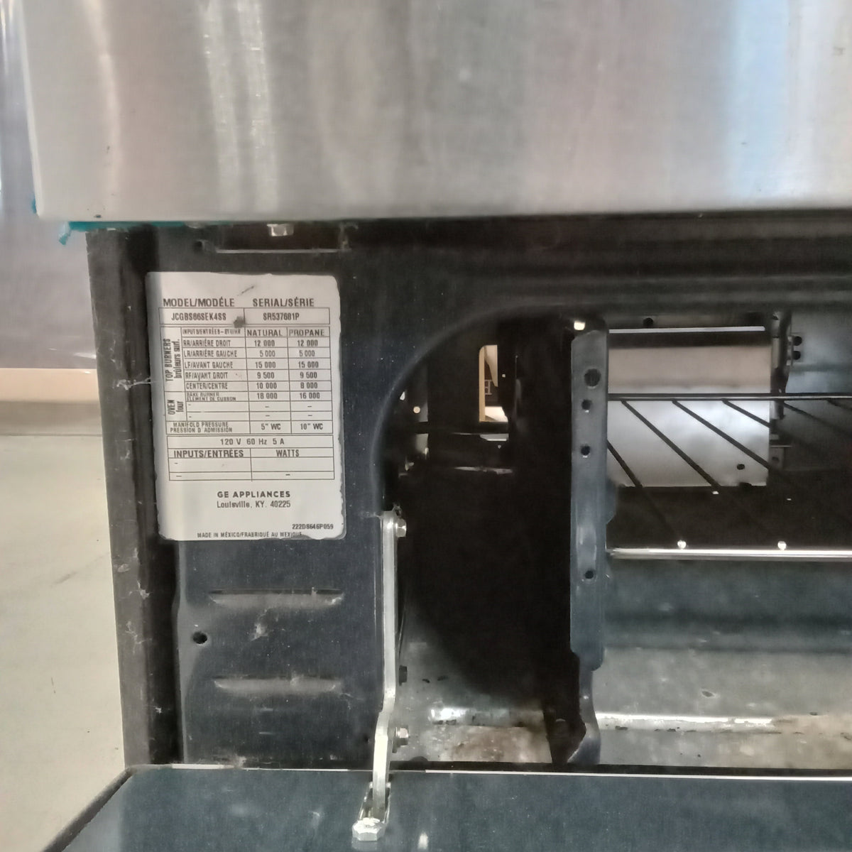 30"W Four Burner Gas Stove with Centre Griddle