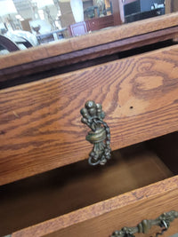 2-Drawer Traditional Oak Nightstand