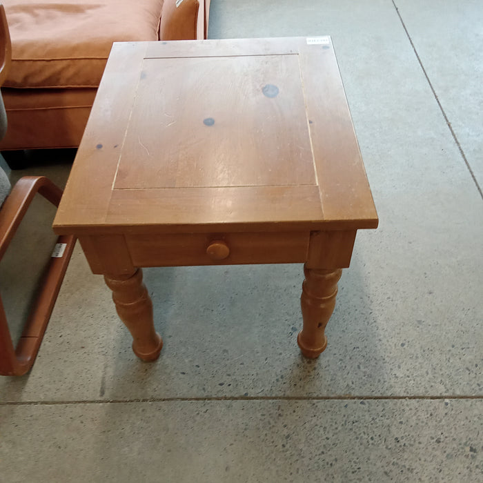 23"W Knotty Pine End Table with Drawer