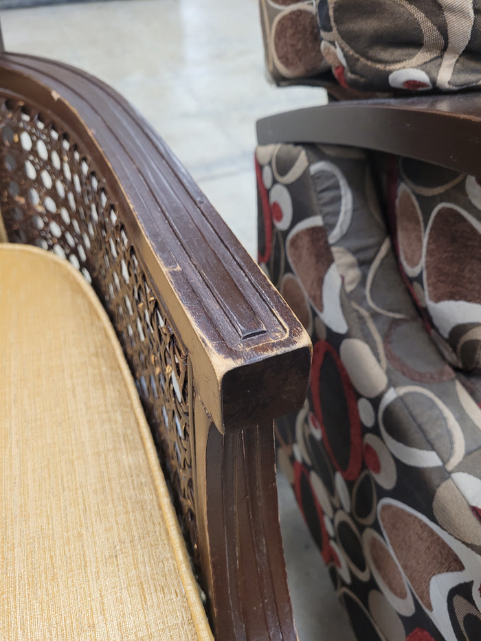Gold Vintage-style Accent Chair