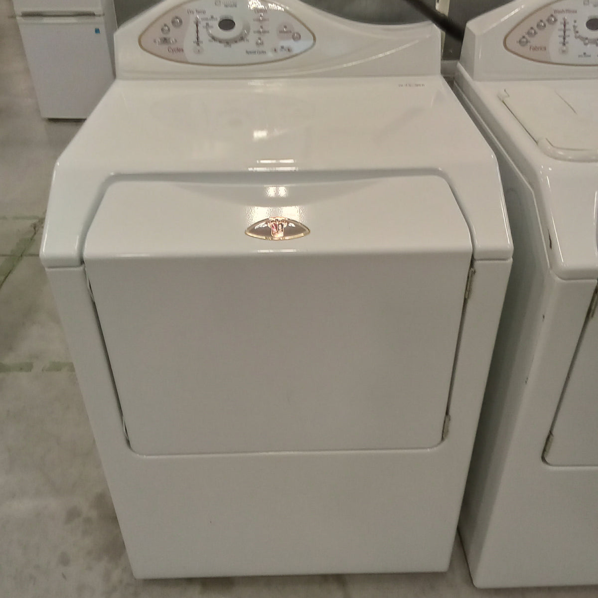 27"W White Front Load Electric Dryer