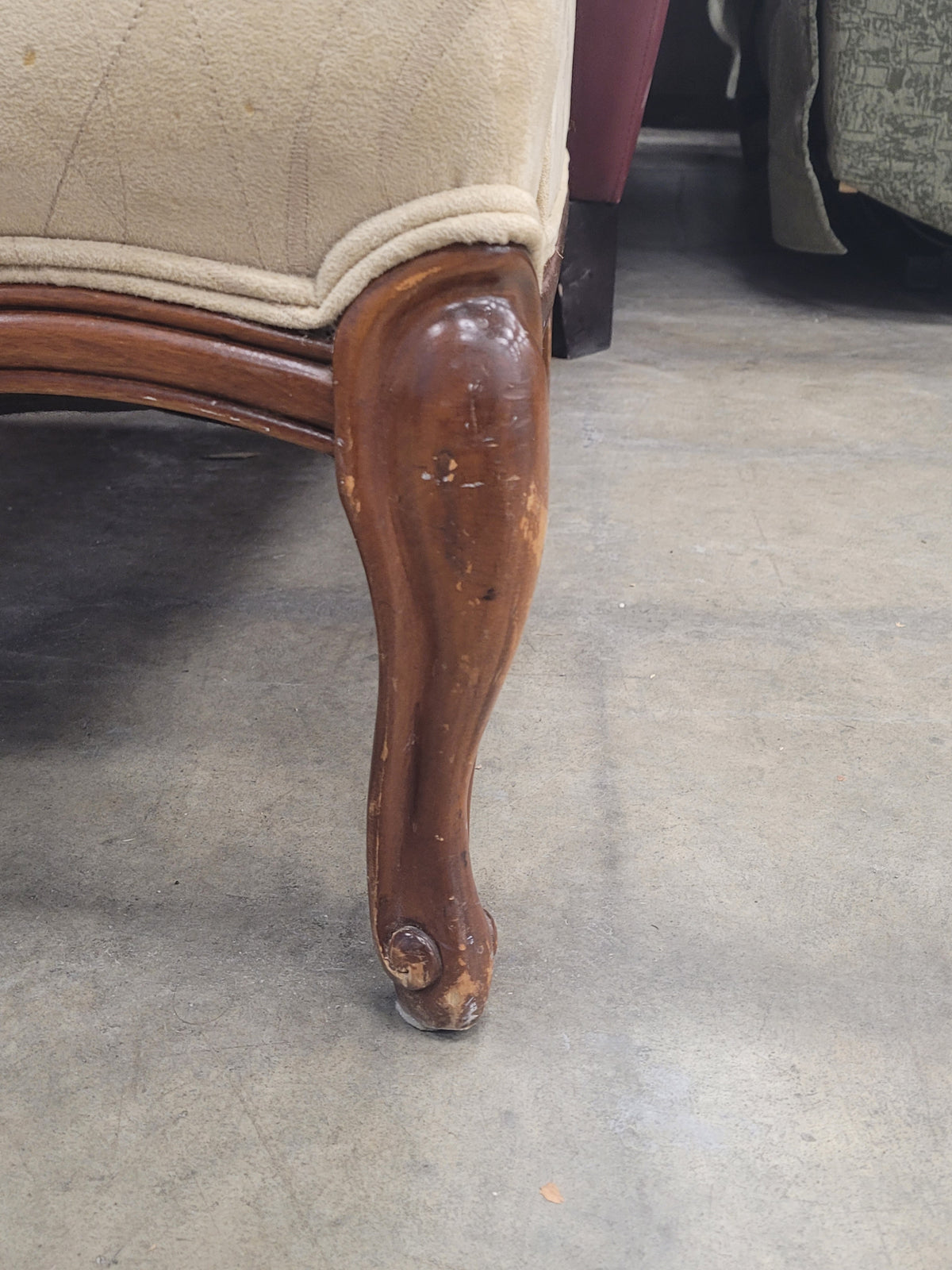 Cream-colored Accent Chair