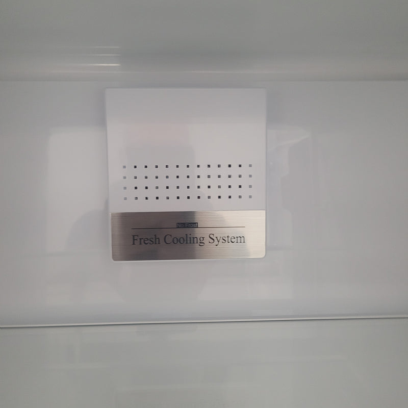 21"W White Fridge Freezer