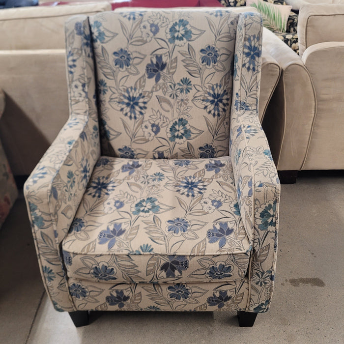 29"W Gray and Blue Fabric Armchair