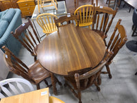 Round Wooden Dining Table W/ 6 Chairs & 2 Leafs