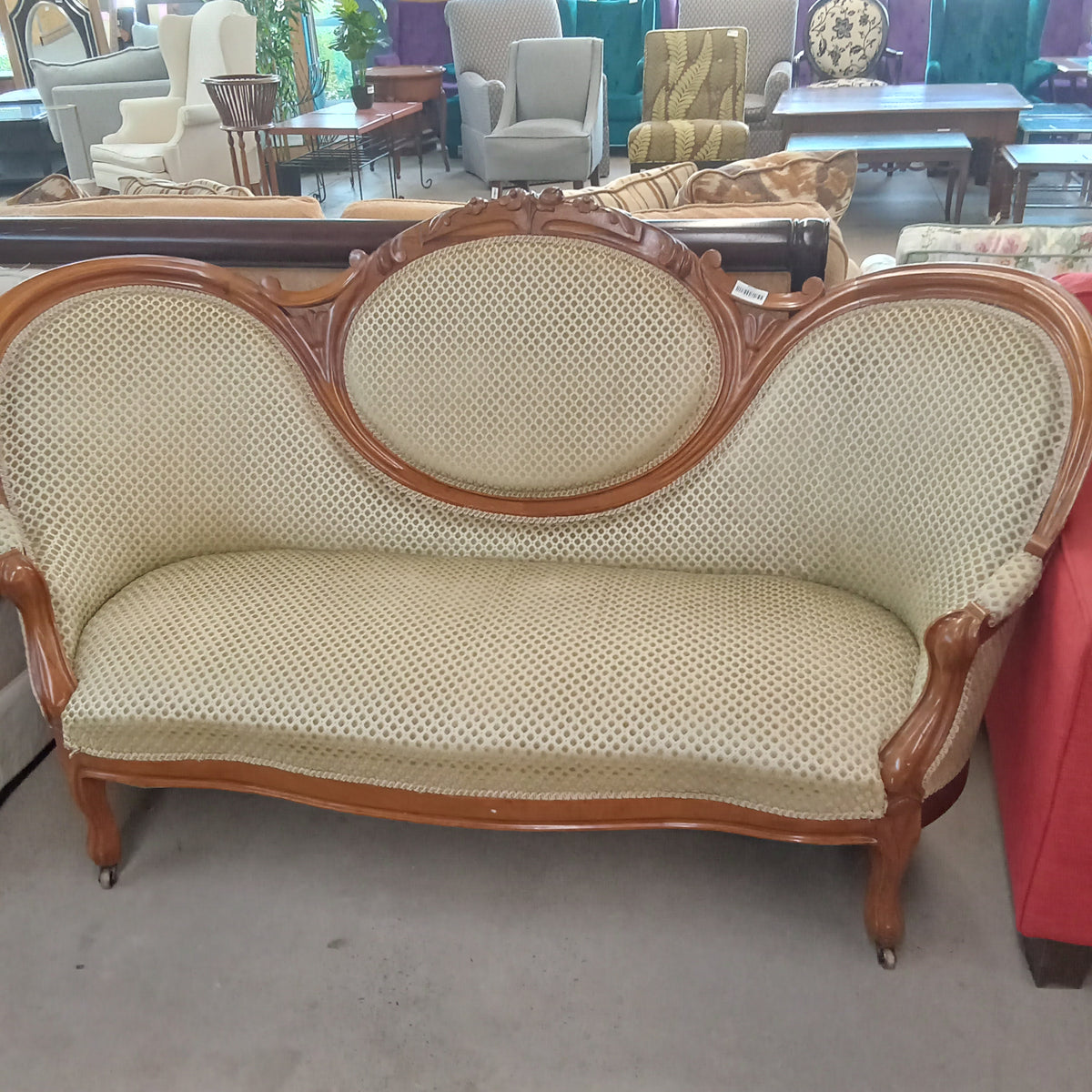 68"W French Provincial Style Love Seat