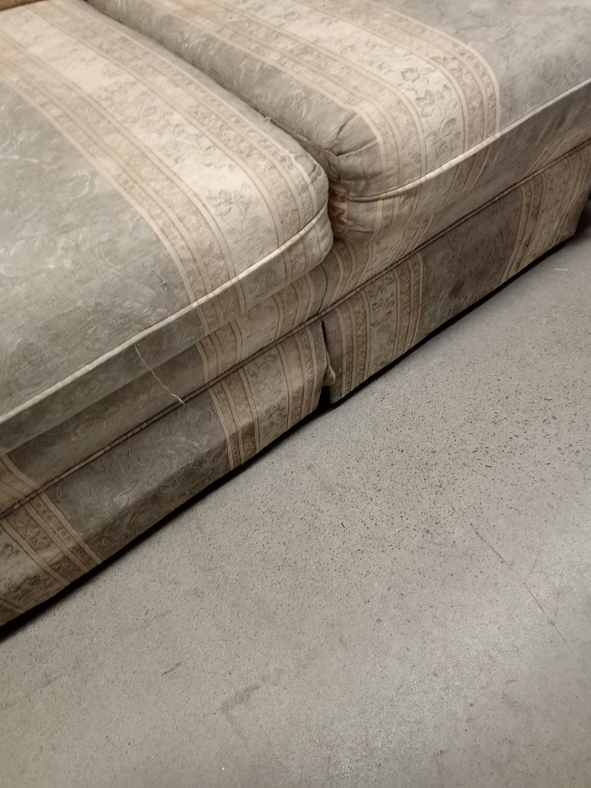 64.5"W Beige Love Seat