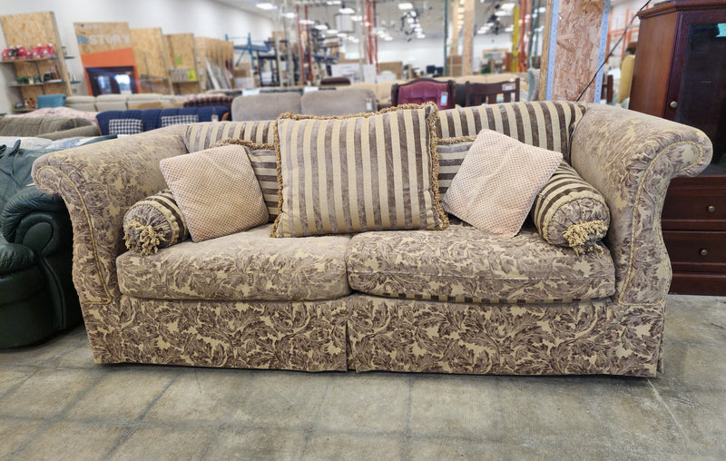Classic Floral Patterned Upholstered Sofa