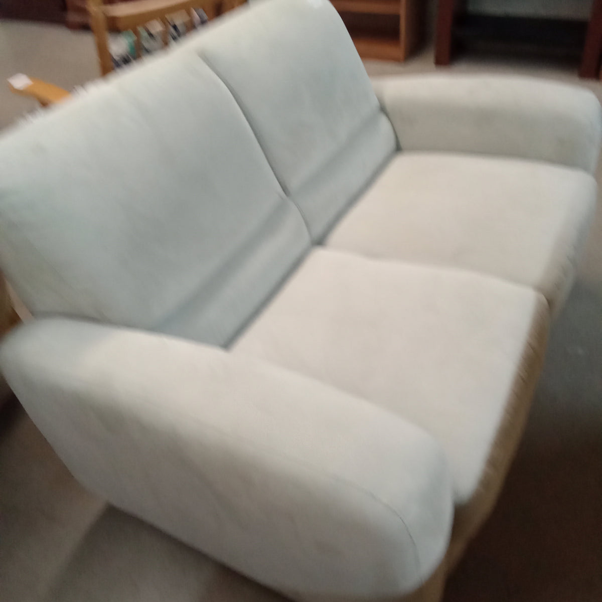 59"W Light Gray Love Seat