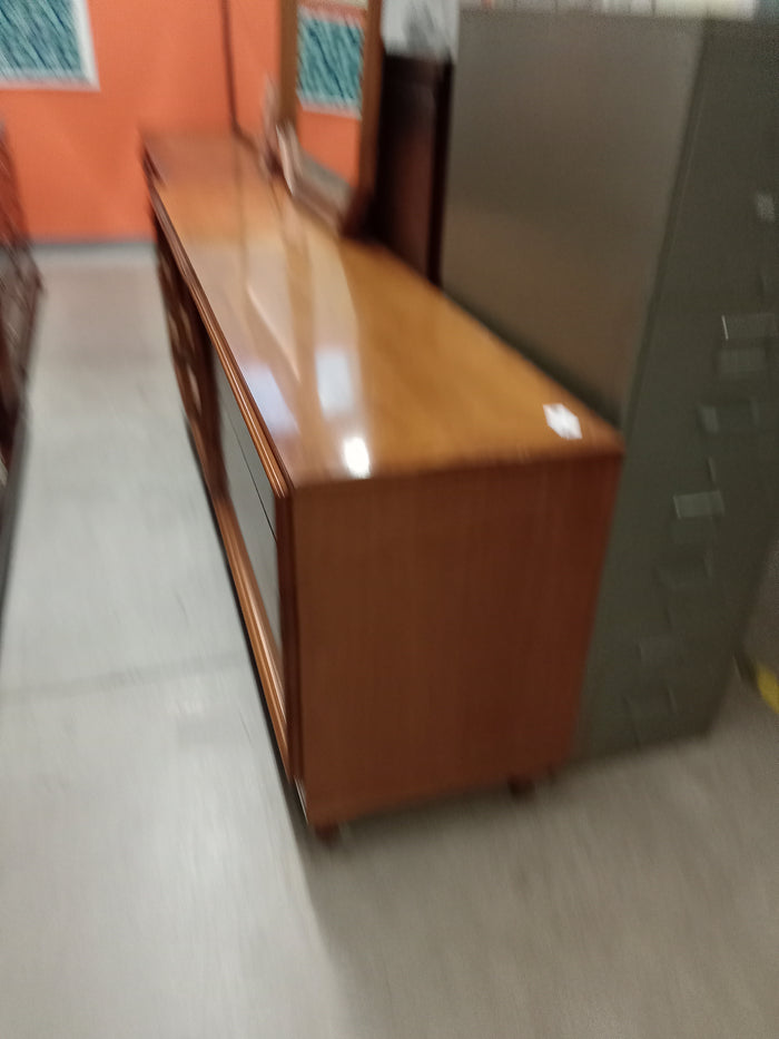 80"W Wooden 6-drawer Sresser with Mirror