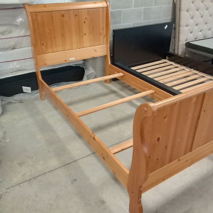 42"W Solid Pine Bed Frame - Twin