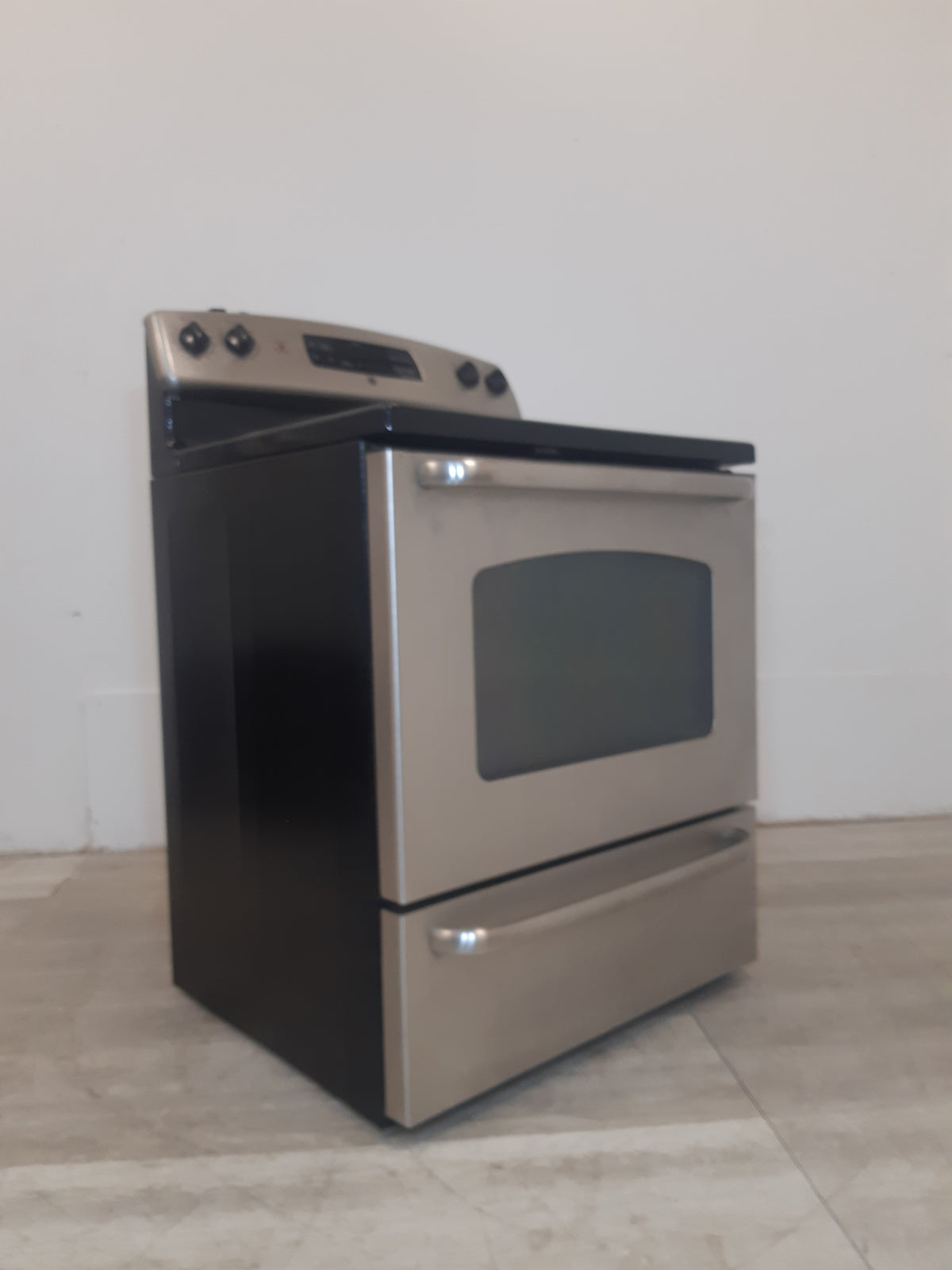GE Electric Stainless Steel Stove