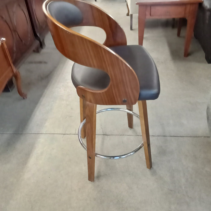 19"W Swivel Bar Stool