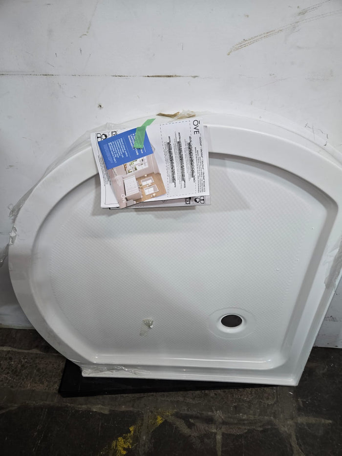 White Quadrant-Shaped Shower Base