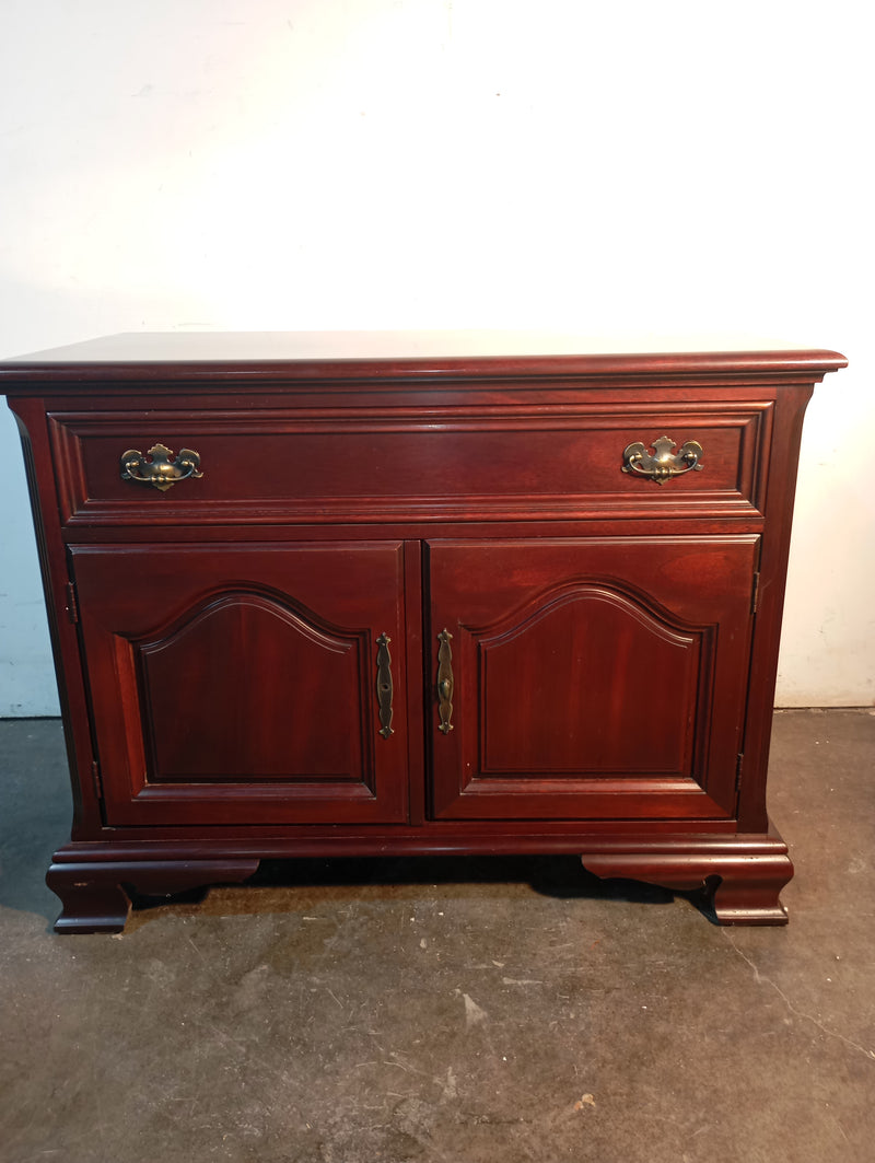 Mahandra Dresser