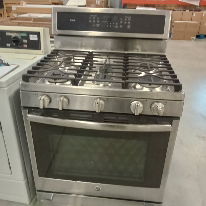 30"W Four Burner Gas Stove in Stainless Steel