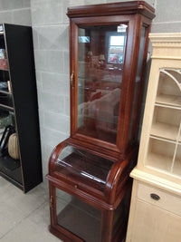 25.5"W One Piece Display Cabinet in Solid Wood