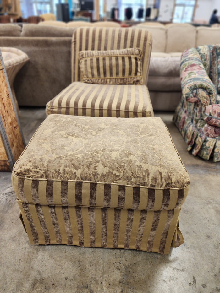 Classic Floral Armless Chair with Ottoman