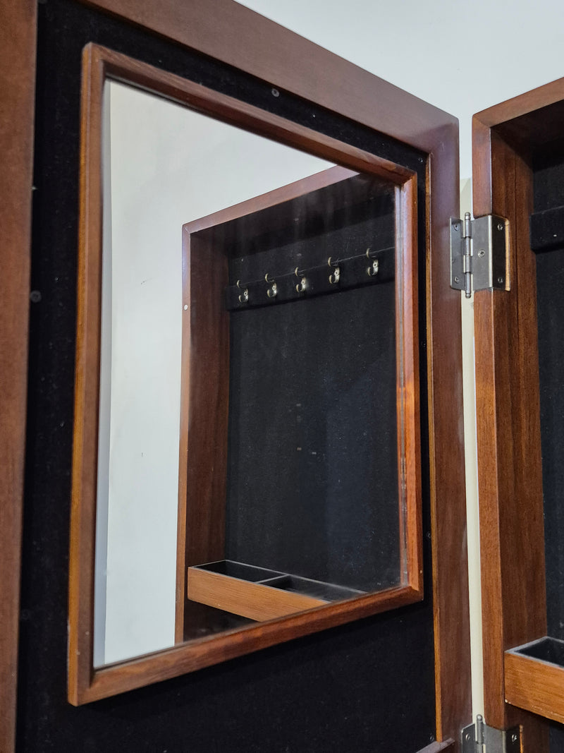 Mirror with Jewelry Storage