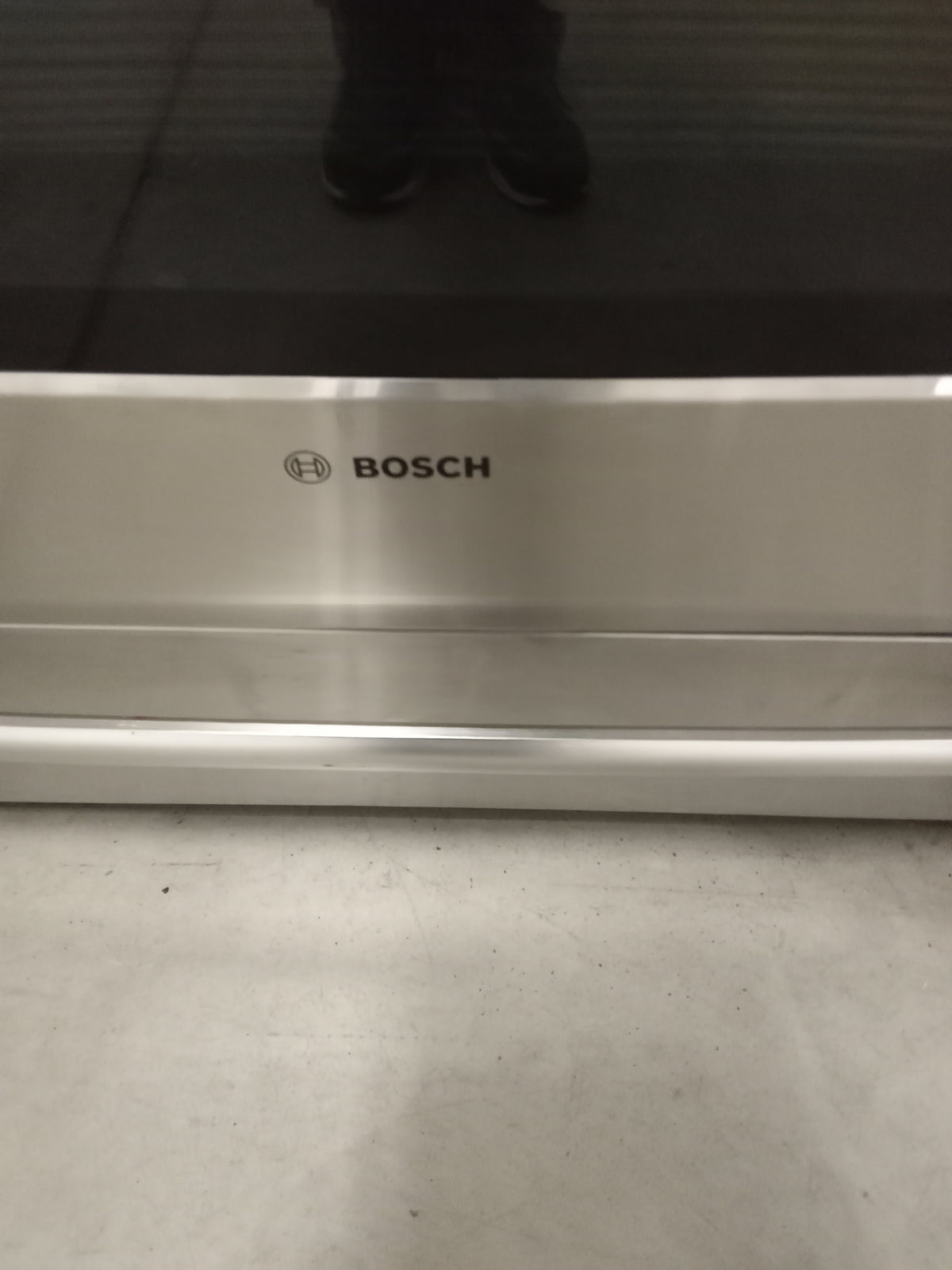 30"W 5-Burner Gas Stove in Black and Stainless Steel