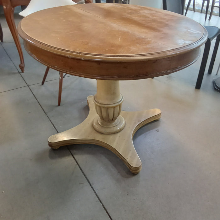 42"W Oval Dining Table