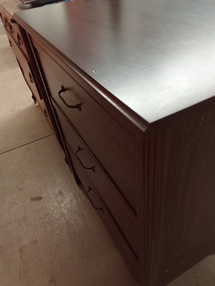 31.5"W 3-Drawer Modern Style Dresser