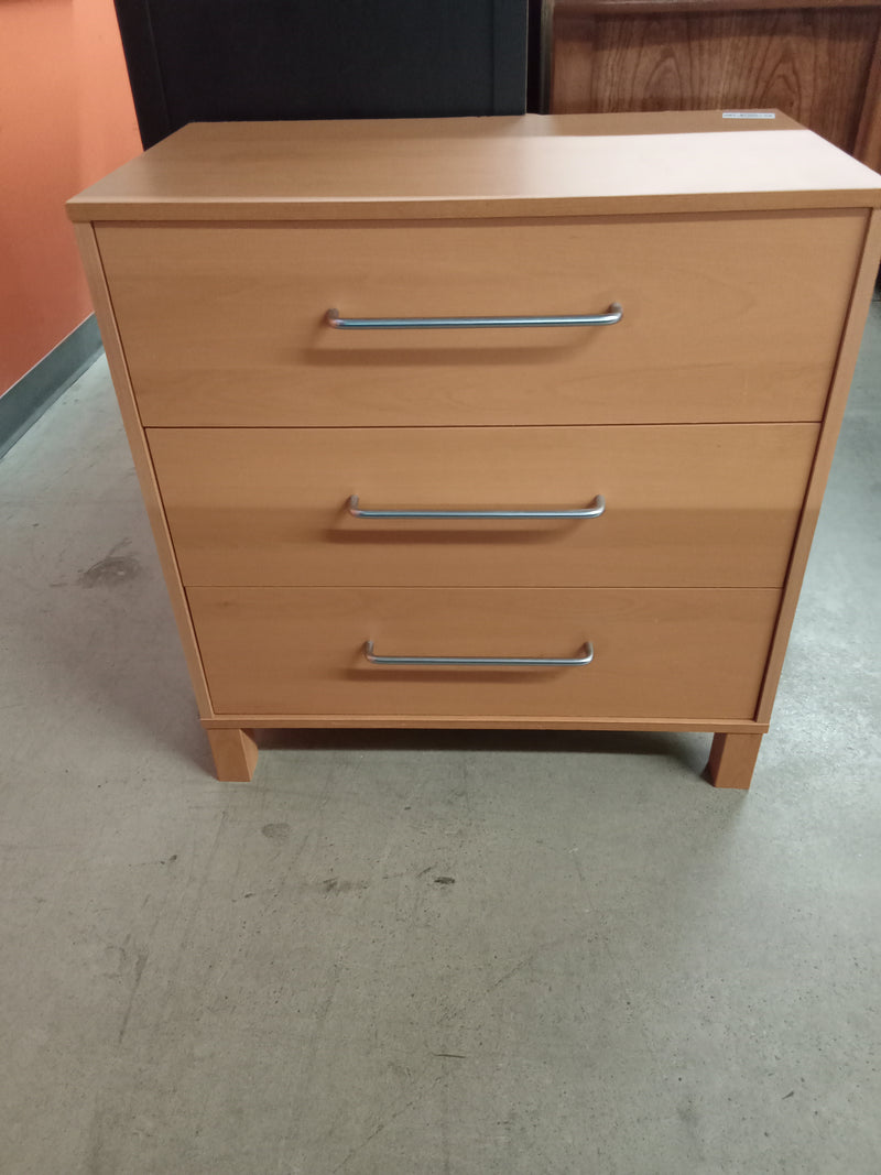 27.5"W 3-Drawer Dresser