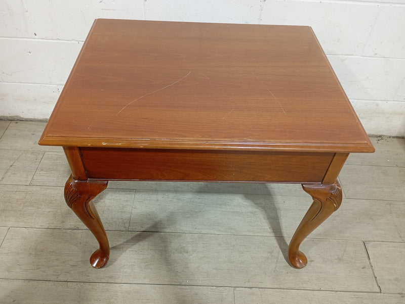 Thomasville Collectors Cherry End Table