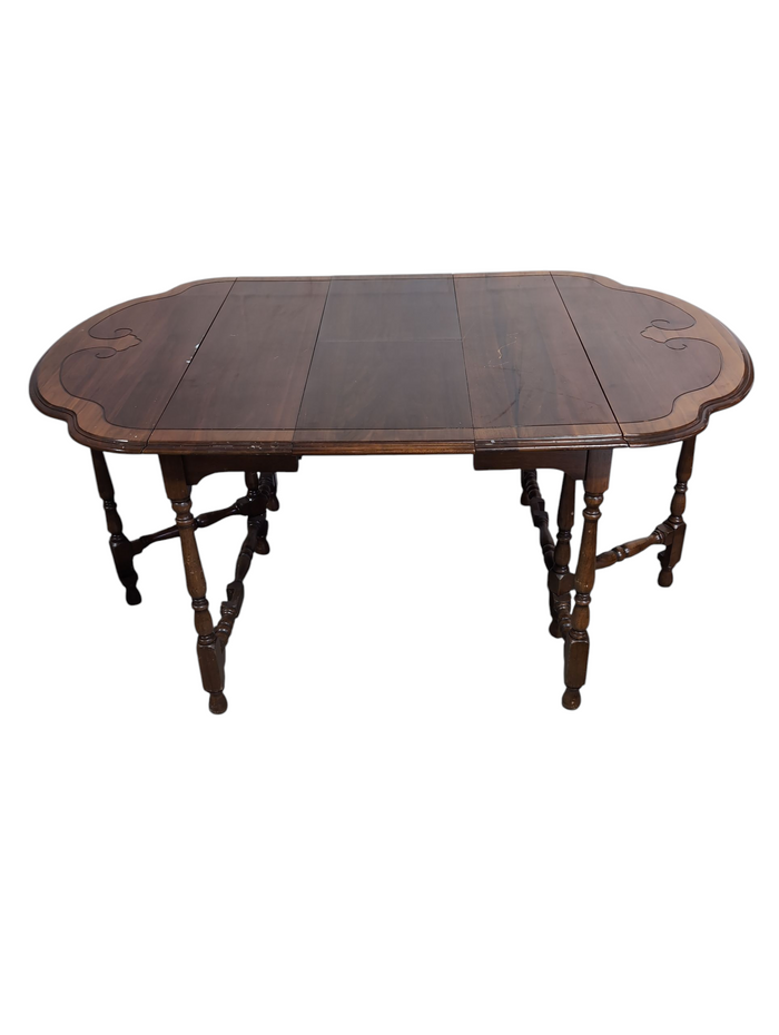 Antique Gate Leg Drop Leaf Table