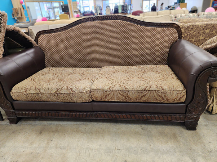 Traditional Style Dark Brown Sofa