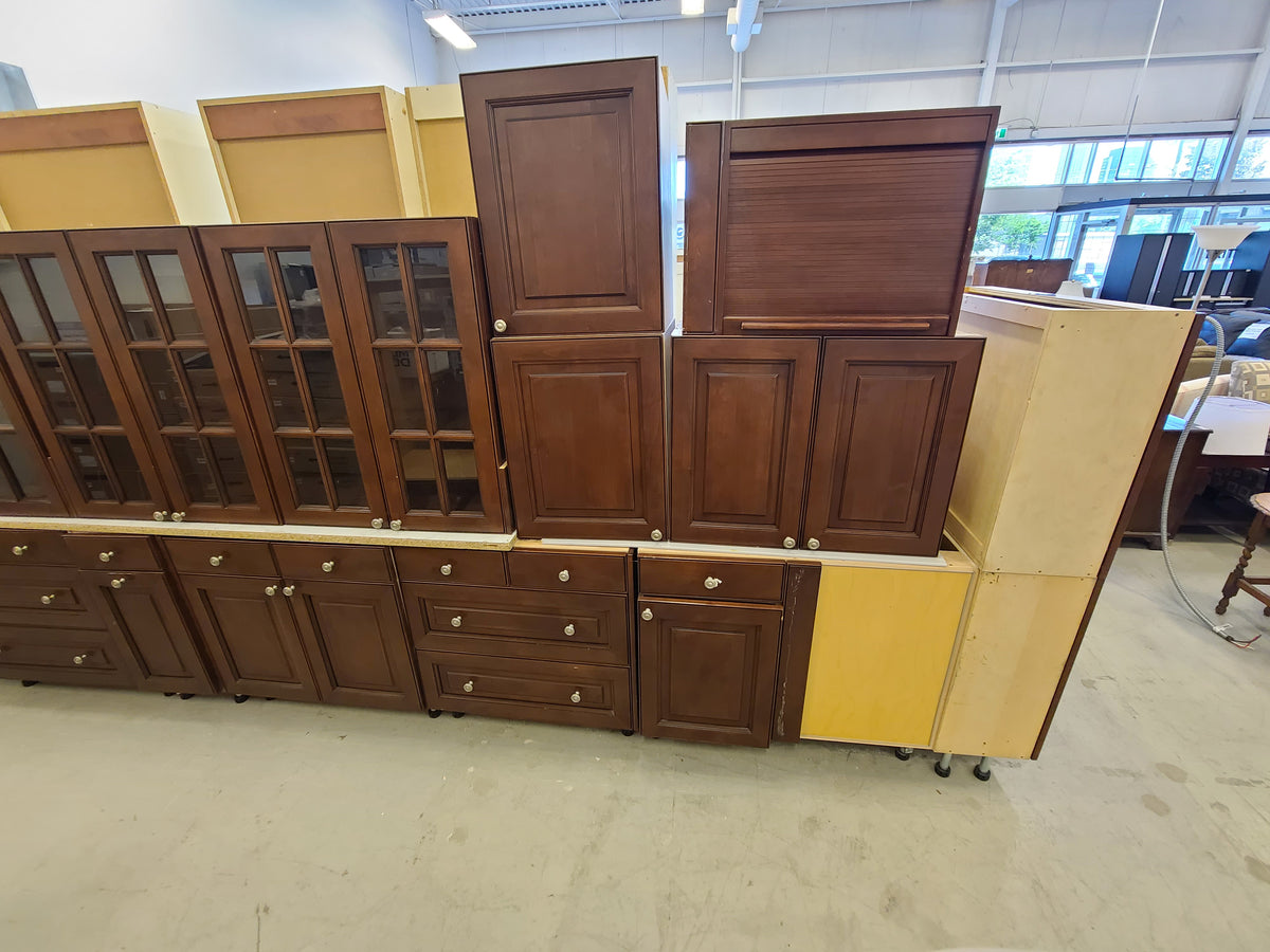 Set of 21 Kitchen Cabinets in Dark Brown