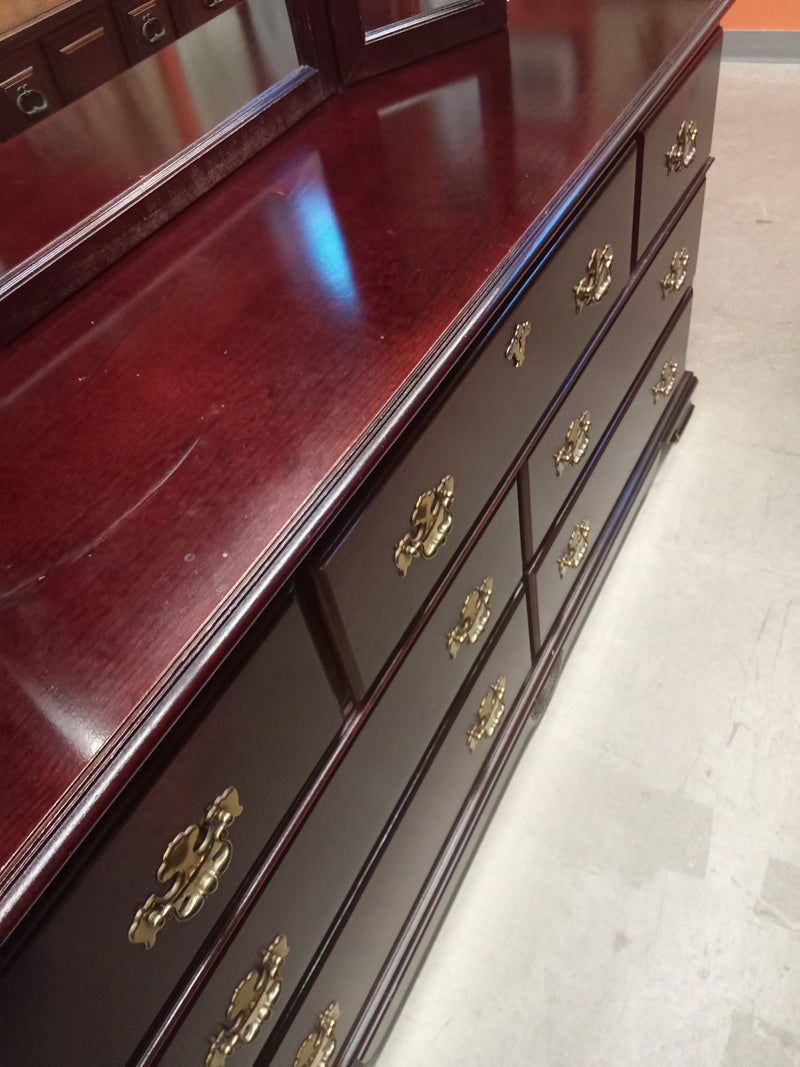 64"W 7-Drawer dresser + Mirror