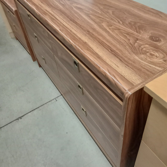 50.5"W 6-Drawer Dresser - Veneer Finish