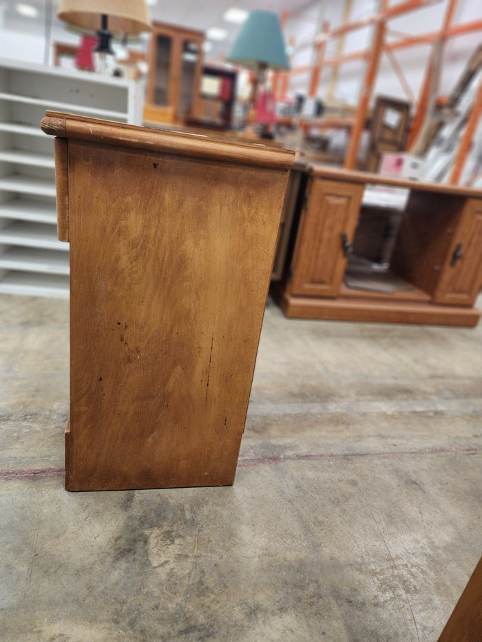 Light Brown Wooden Nightstand with 1 Drawer
