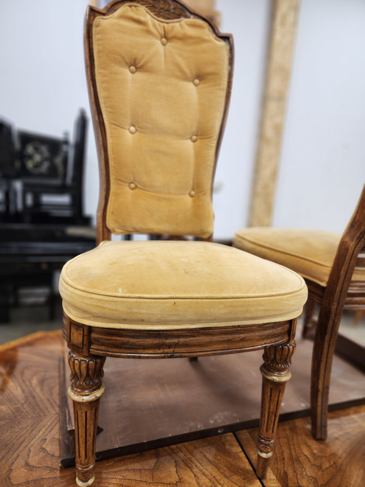 French Style 7 Piece Dining Set with 1 Leaf