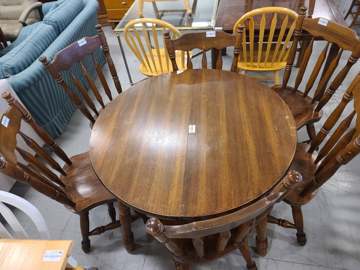 Round Wooden Dining Table W/ 6 Chairs & 2 Leafs