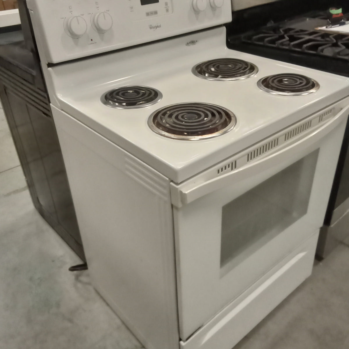 30"W White 4-Burner Electric Stove